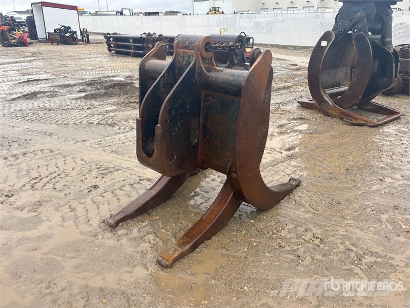 Madill Tongs Log Grapple Grapples