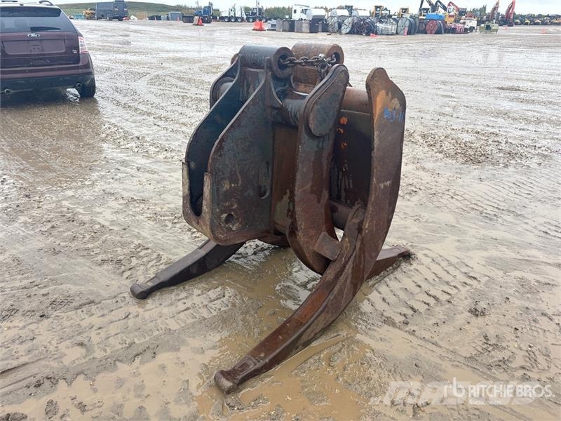Madill Tongs Log Grapple Grapples