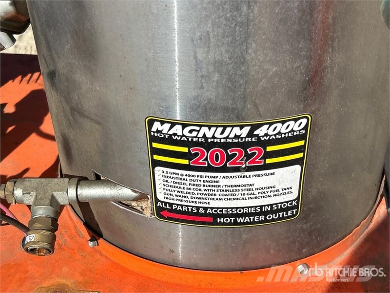 Magnum 4000 Series Plus Pressure Washer معدات الغسل بالضغط الخفيف