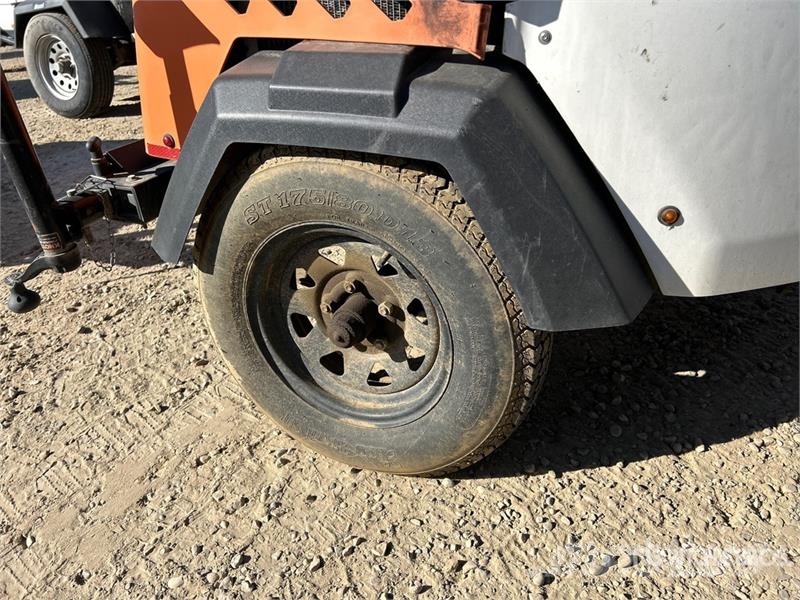 Magnum (Generac) MLT6S 6 kW Light Tower Rasvetni stubovi