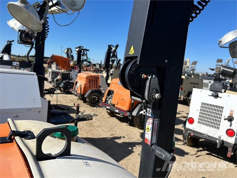 Magnum (Generac) MLTS 2.5 kW Light Tower Осветительные установки