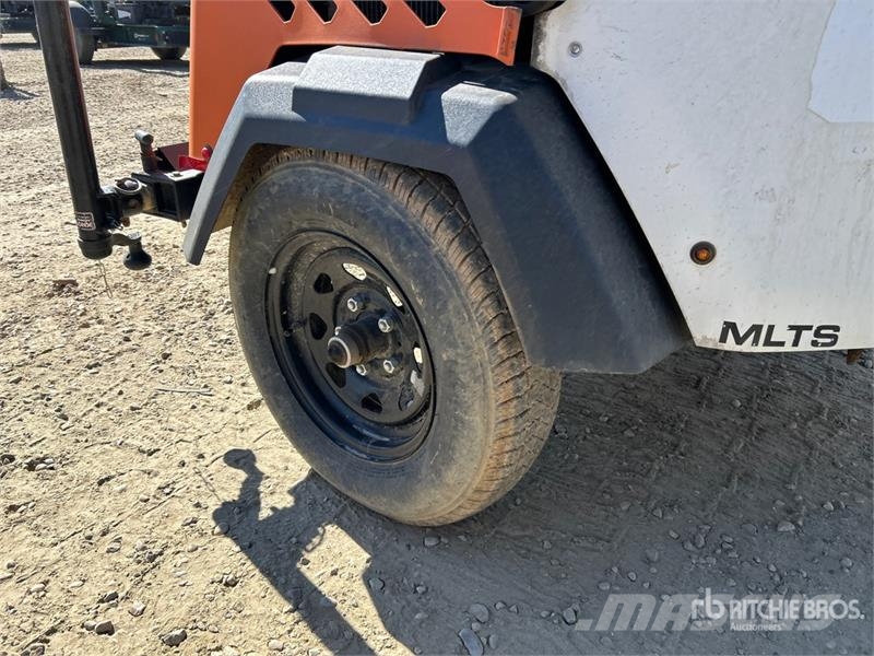 Magnum (Generac) MLTS 2.5 kW Light Tower Осветительные установки