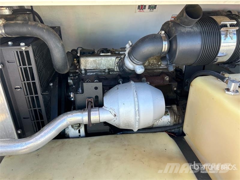 Magnum MLT4200 أبراج خفيفة