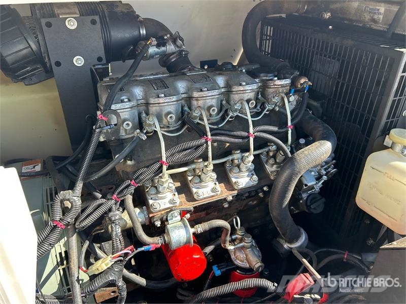 Magnum MLT4200 أبراج خفيفة