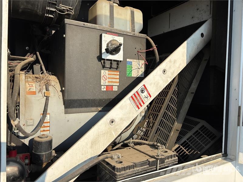 Magnum MMG150DCAN6 119 kW Mobile Generator Set ディーゼル発電機