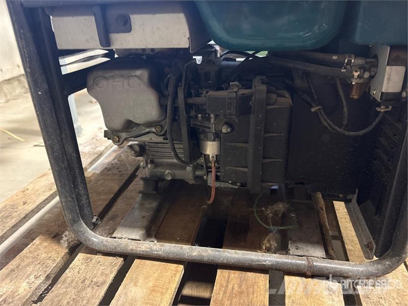 Makita G2800I 2.8 kW Generator Set Diesel Generators