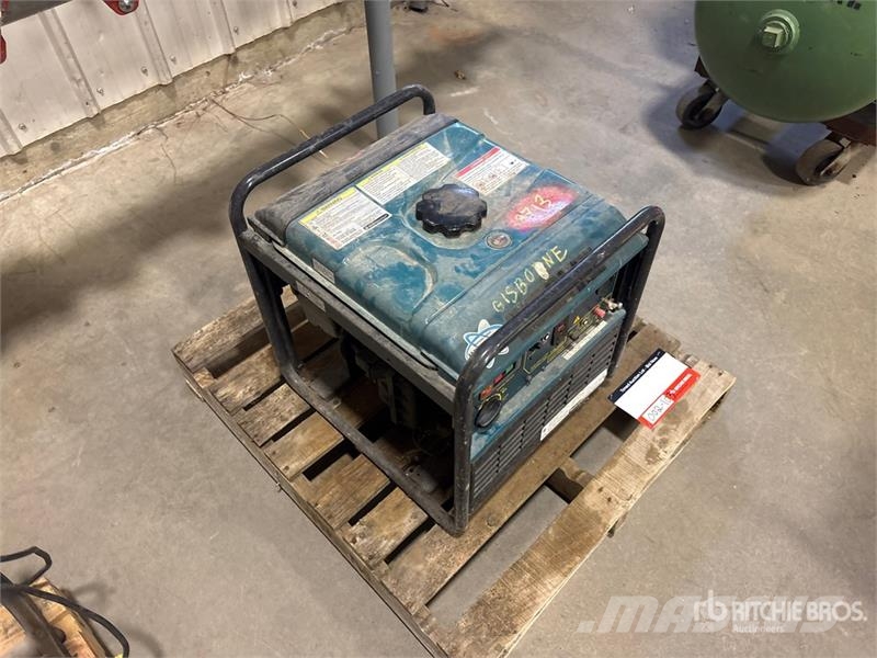 Makita G2800I 2.8 kW Generator Set Diesel Generators