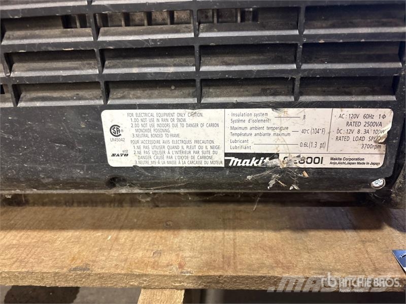 Makita G2800I 2.8 kW Generator Set Diesel Generators