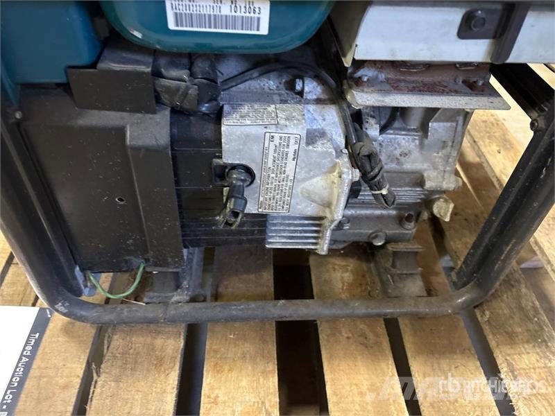 Makita G2800I 2.8 kW Generator Set Diesel Generators