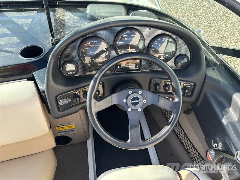  Malibu Response LX 21 ft Ski Boat Work boats / barges