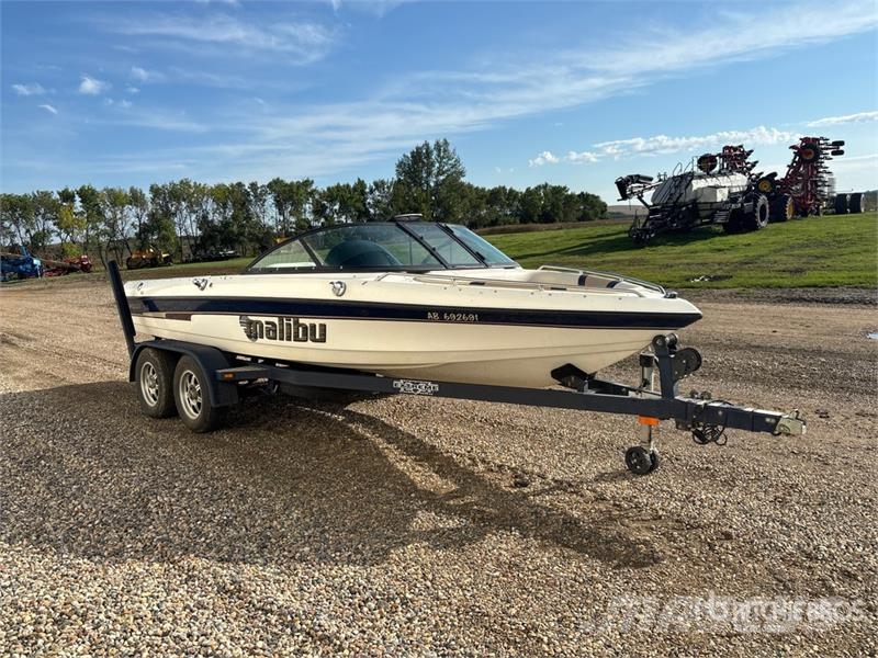  Malibu Response LX 21 ft Ski Boat Work boats / barges
