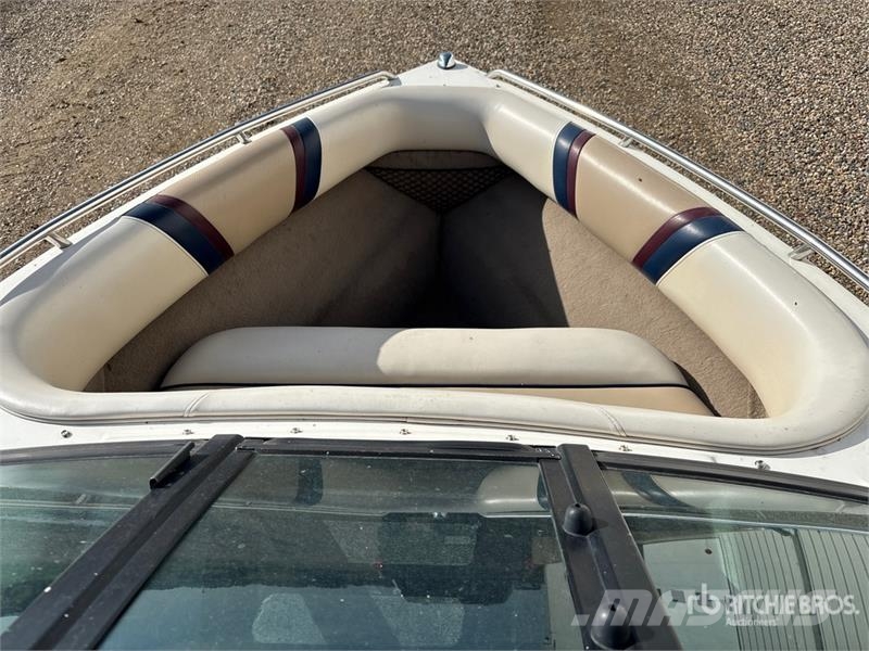  Malibu Response LX 21 ft Ski Boat Work boats / barges