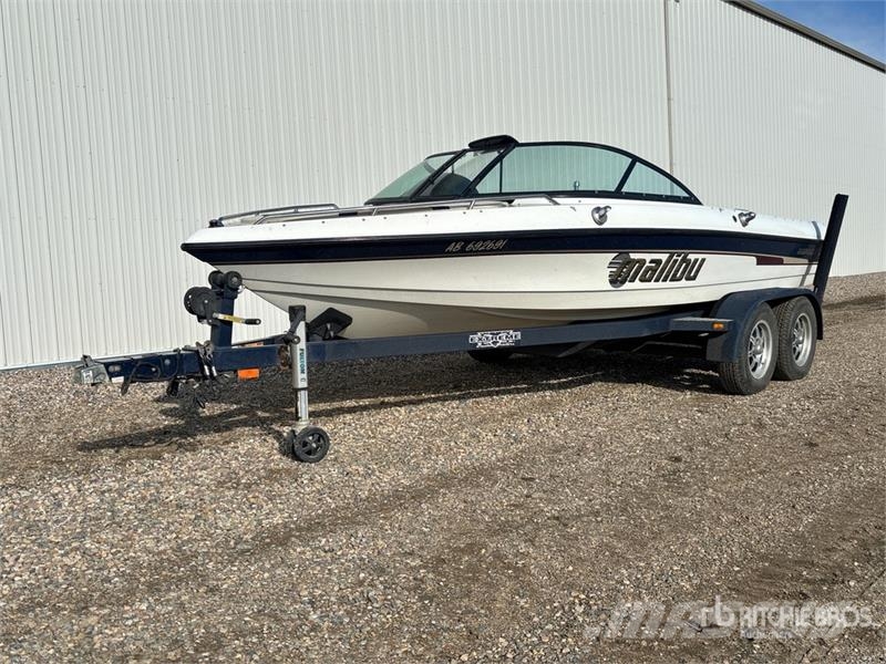  Malibu Response LX 21 ft Ski Boat Work boats / barges