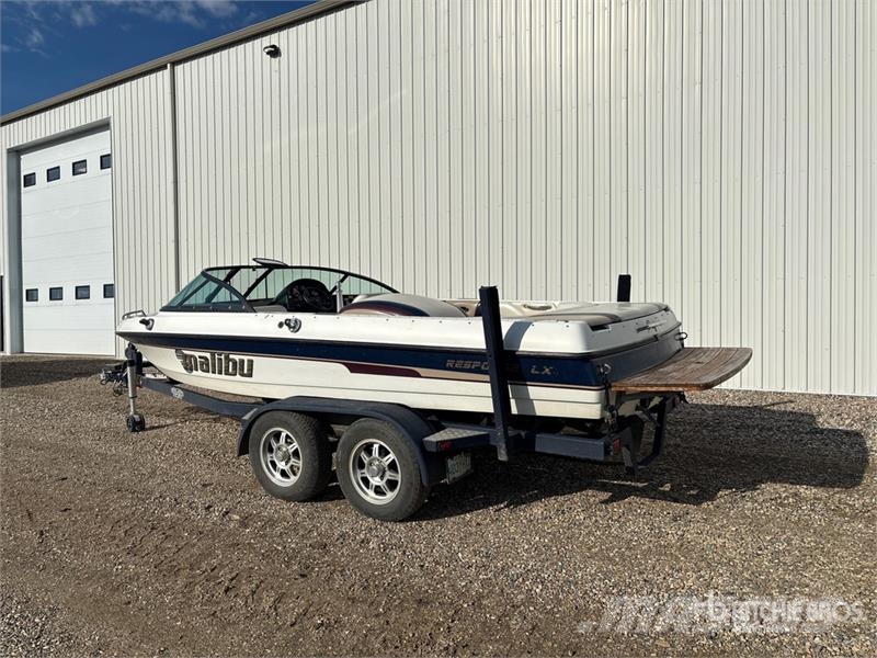  Malibu Response LX 21 ft Ski Boat Work boats / barges