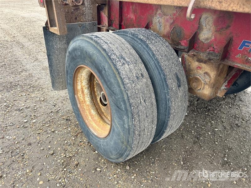 Manac 10128A00 28 ft S/A Flatbed Trailer Madelhaagised