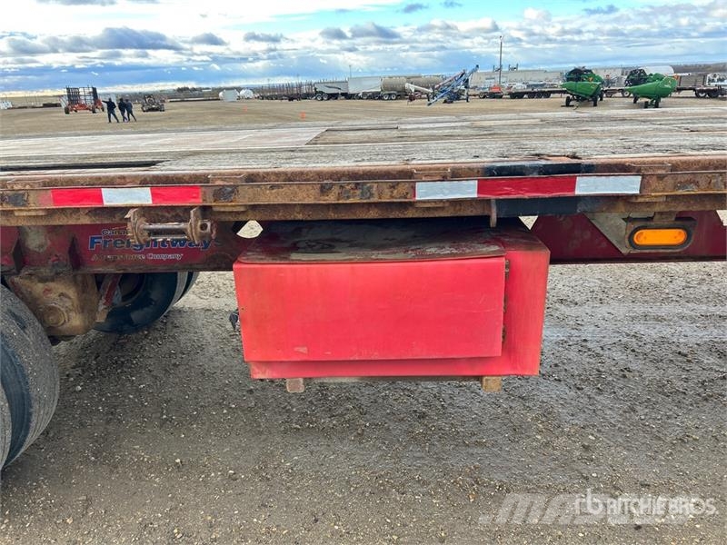 Manac 10128A00 28 ft S/A Flatbed Trailer Madelhaagised