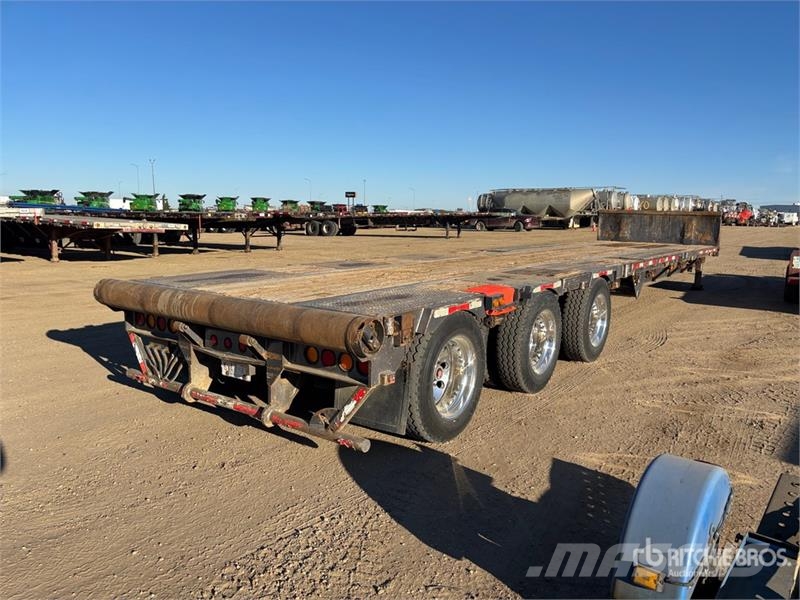 Manac 14352A000 Tri/A 53 ft Extendable Step Deck Trailer Maskinhenger