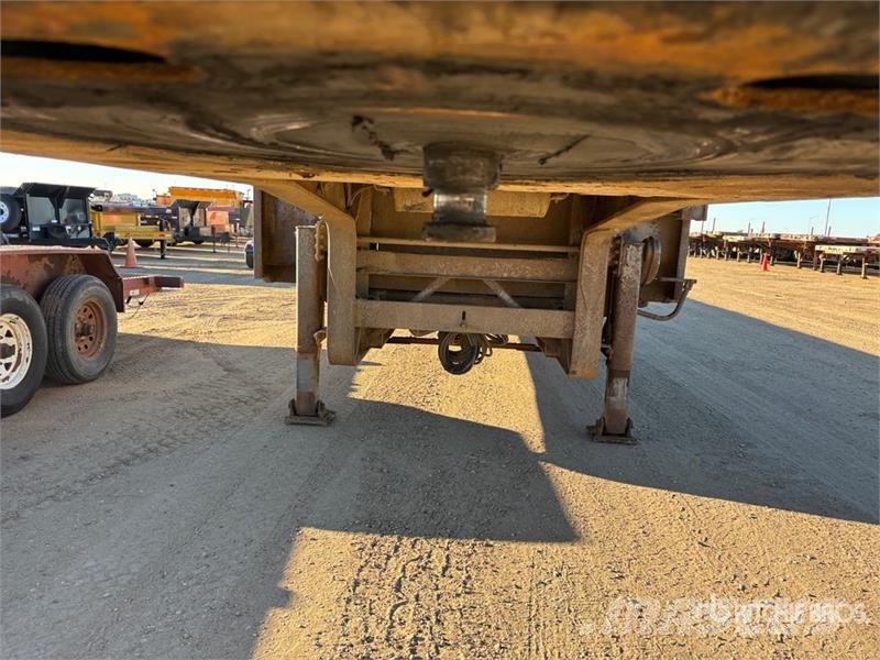 Manac 14352A000 Tri/A 53 ft Extendable Step Deck Trailer Maskinhenger