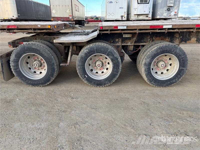 Manac 32 ft Super B-Train Lead Flatbed Trailer Madelhaagised