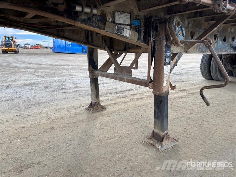 Manac 32 ft Super B-Train Lead Flatbed Trailer Madelhaagised