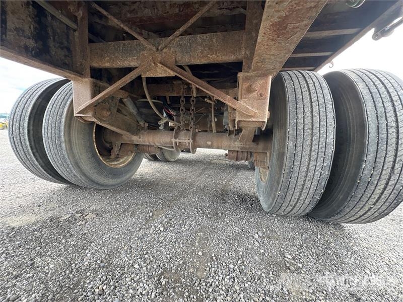 Manac 32 ft Tri/A Super B-Train Lead Flatbed Trailer Rimorchi con sponde ribaltabili