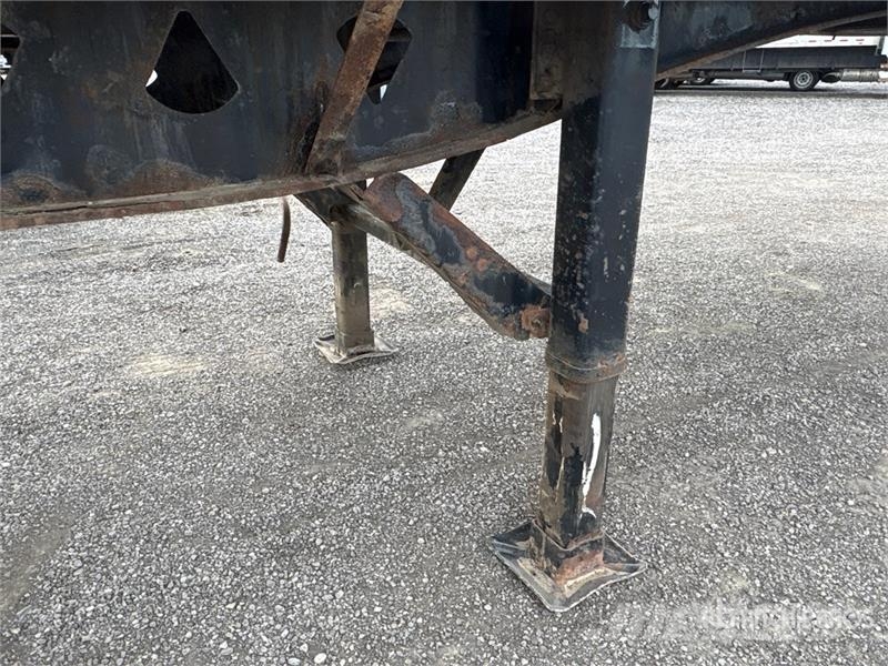 Manac 32 ft Tri/A Super B-Train Lead Flatbed Trailer Rimorchi con sponde ribaltabili