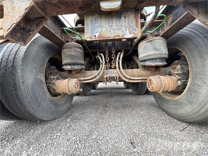 Manac 32 ft Tri/A Super B-Train Lead Flatbed Trailer Rimorchi con sponde ribaltabili