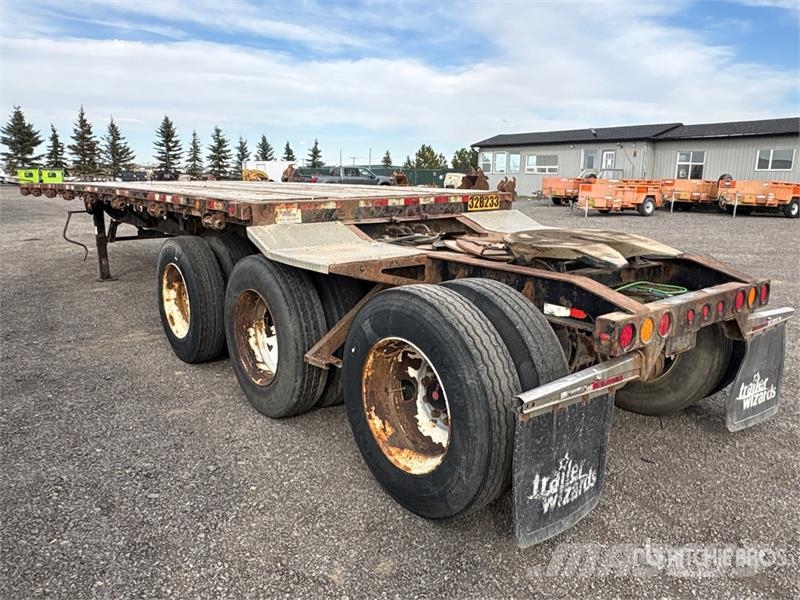 Manac 32 ft Tri/A Super B-Train Lead Flatbed Trailer Rimorchi con sponde ribaltabili