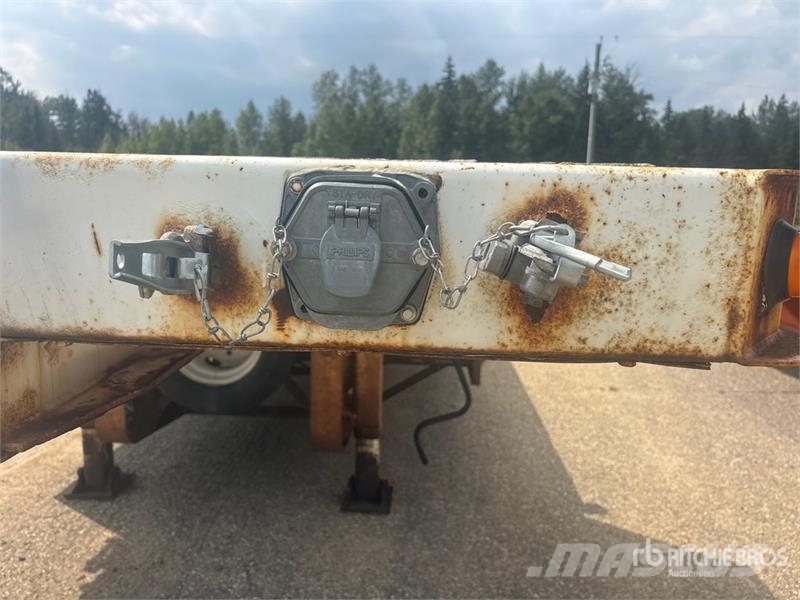 Manac 40 ft Tri/A Step Deck Trailer Tieflader