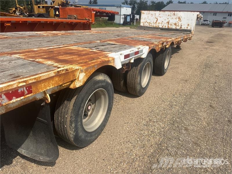 Manac 40 ft Tri/A Step Deck Trailer Tieflader