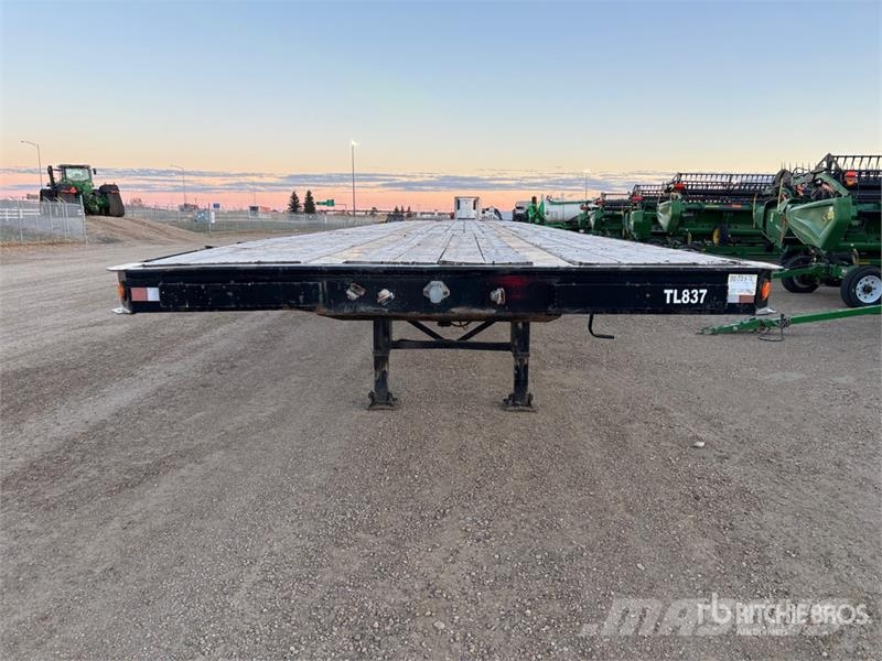 Manac 48 ft Tri/A 48 ft Extendable Flatbed Trailer Прицепы-платформы/боковая разгрузка