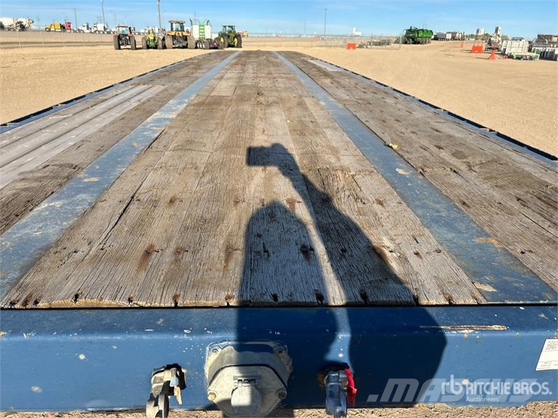 Manac 48 ft Tri/A Flatbed Trailer Madelhaagised