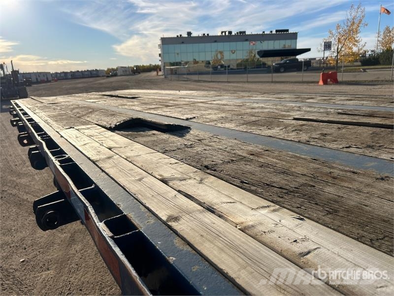 Manac 48 ft Tri/A Flatbed Trailer Madelhaagised