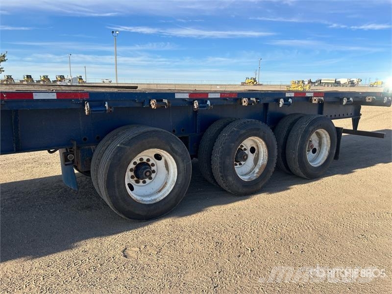 Manac 48 ft Tri/A Flatbed Trailer Madelhaagised