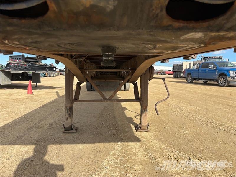 Manac 48 ft Tri/A Flatbed Trailer Madelhaagised