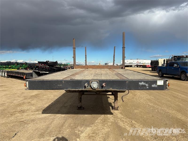 Manac 48 ft Tri/A Flatbed Trailer Madelhaagised