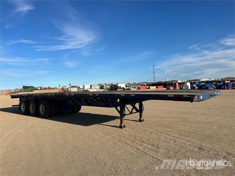 Manac 48 ft Tri/A Flatbed Trailer Madelhaagised