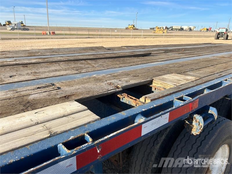Manac 48 ft Tri/A Flatbed Trailer Madelhaagised