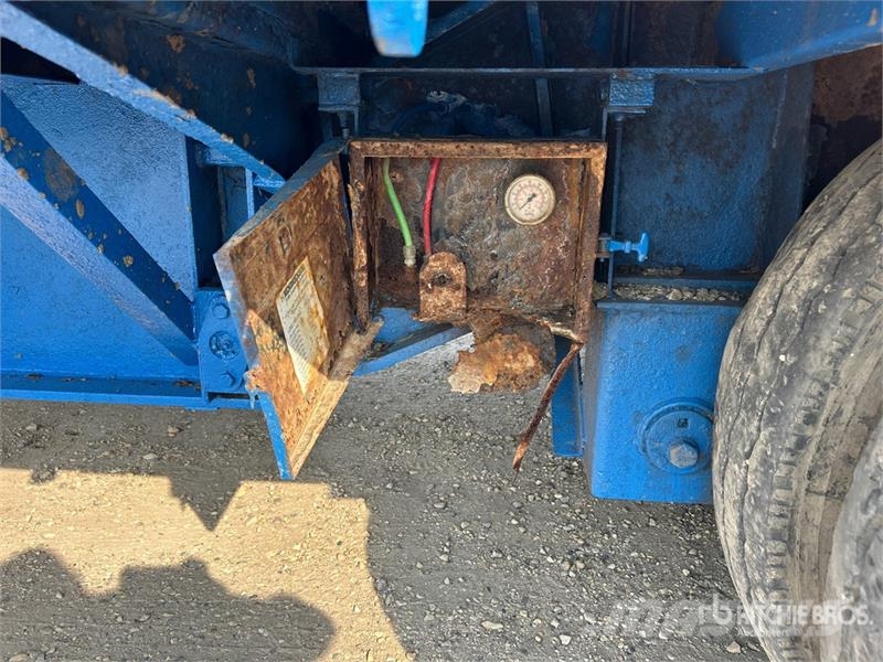 Manac 48 ft Tri/A Step Deck Trailer Niski utovarivači
