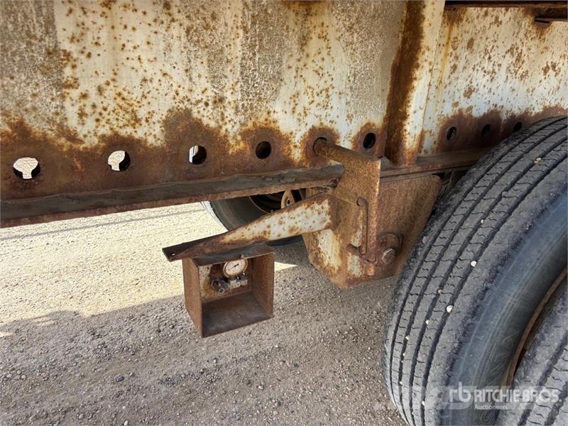 Manac 53 ft T/A Flatbed Trailer Platós / Ponyvás pótkocsik