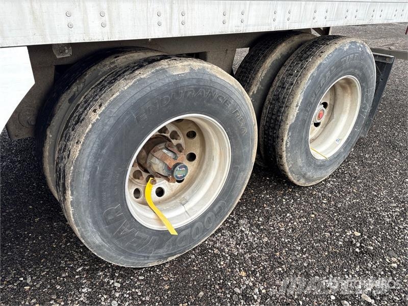 Manac 53 ft T/A Refrigerated Trailer Piekabes ar temperatūras kontroli
