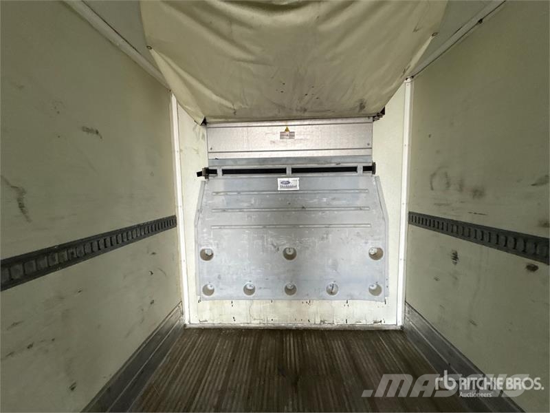 Manac 53 ft T/A Refrigerated Trailer Piekabes ar temperatūras kontroli