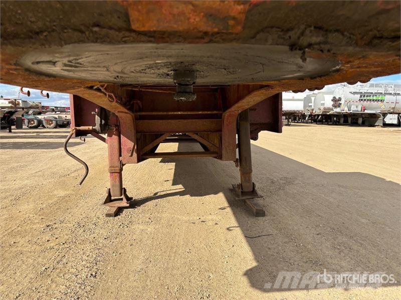 Manac 53 ft T/A Step Deck Trailer Dieplader