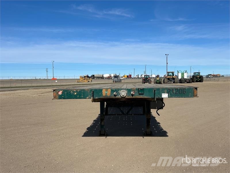 Manac 53 ft Tri/A Flatbed Trailer مقطوروات مسطحة/مفصلية الجوانب