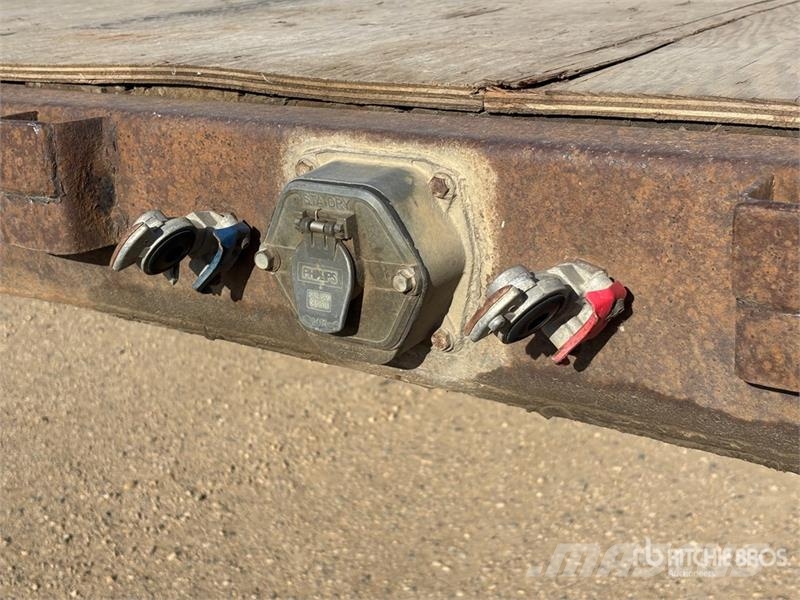 Manac 53 ft Tri/A Flatbed Trailer Прицепы-платформы/боковая разгрузка
