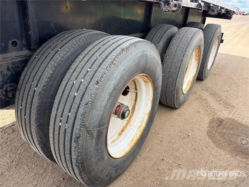 Manac 53 ft Tri/A Flatbed Trailer Platós / Ponyvás pótkocsik