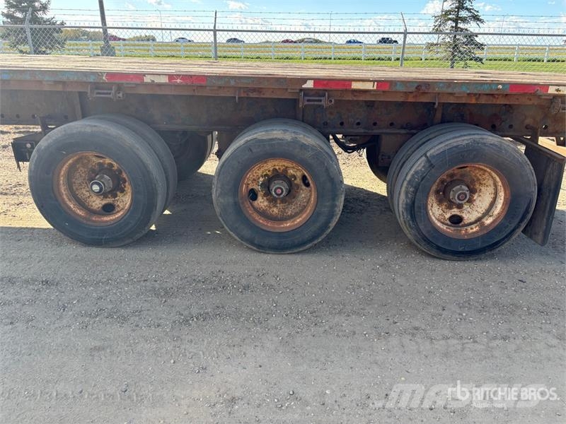 Manac 53 ft Tri/A Flatbed Trailer Vlakke laadvloer