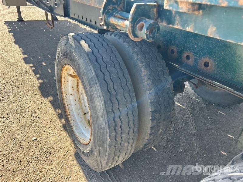 Manac 53 ft Tri/A Flatbed Trailer مقطوروات مسطحة/مفصلية الجوانب