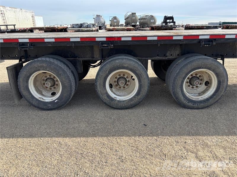 Manac 53 ft Tri/A Flatbed Trailer Platós / Ponyvás pótkocsik