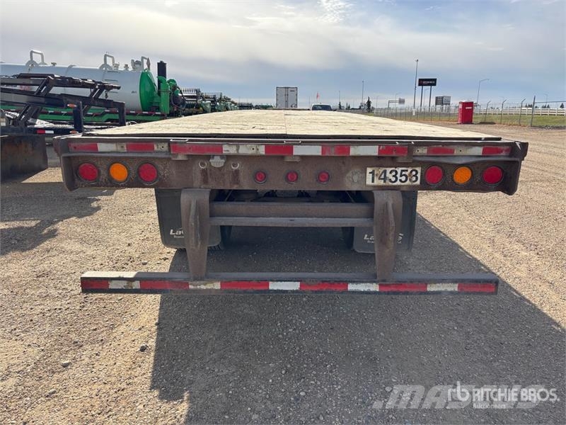 Manac 53 ft Tri/A Flatbed Trailer Прицепы-платформы/боковая разгрузка